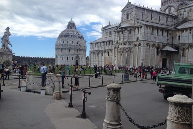 Private Car Service: Livorno to Florence Travel