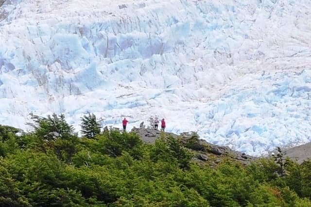 El Chalten Full Day to Lago del Desierto & Glaciar Vespignani