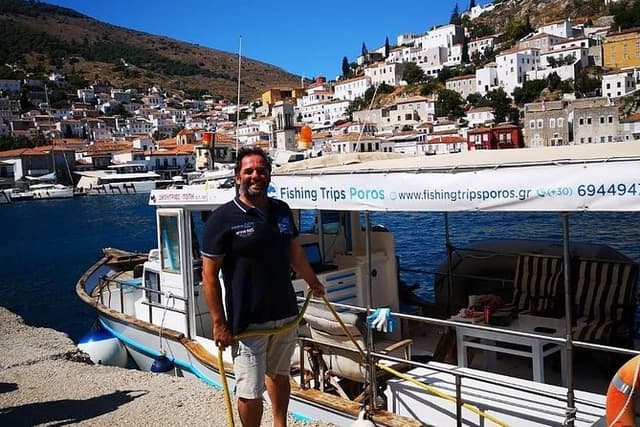 Fun vacation in the clear blue waters of the Saronic Gulf!