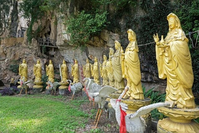 Ipoh Caves, Cave Temple And Heritage Tour