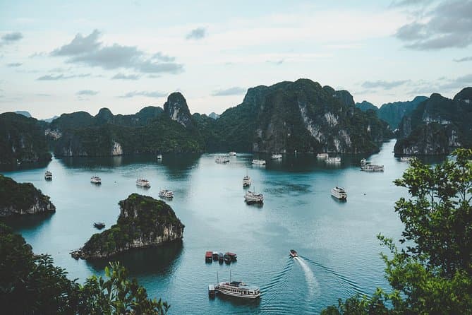 Best Hanoi to Halong Bay Tours & Cruises
