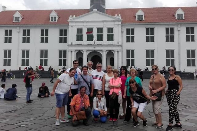 Private City Tour Special Guide Japanese language
