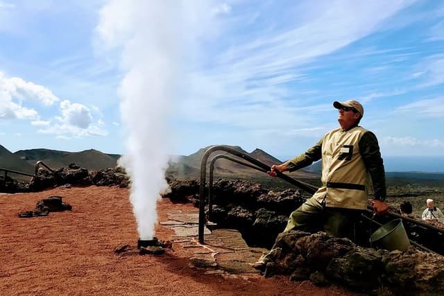 Grand Tour Lanzarote Experience : The Landscape Footprint