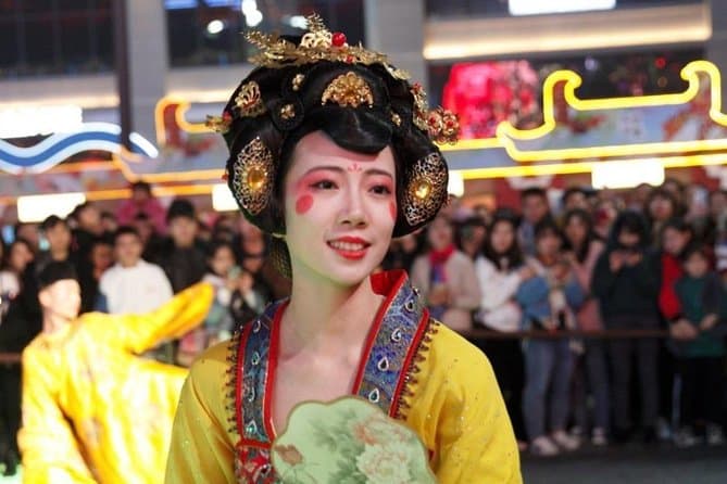 Xi'an Foodie Tour: Taste the Ancient City