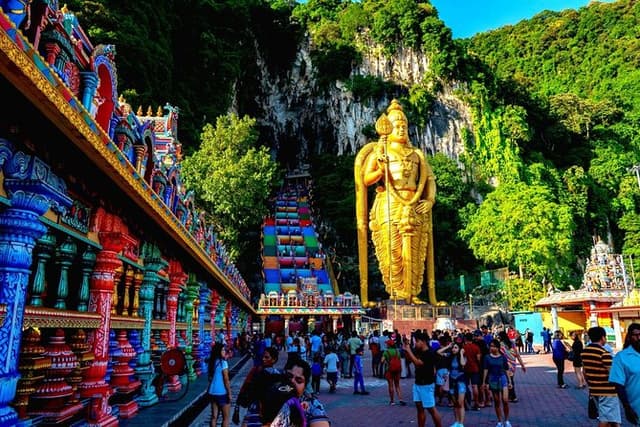 Kuala Lumpur Half Day Batu Caves And Cultural Group Tour