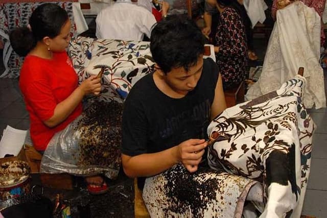 Full Day Nature Bogor & Learn Batik With Lunch ( Start From Jakarta )