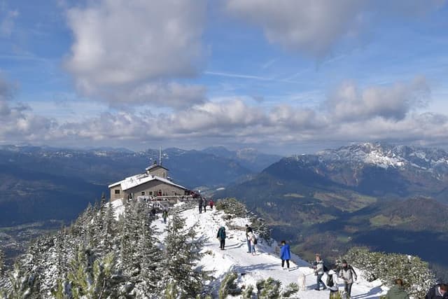 Alpine Majesty: Eagle's Nest, Salt Mine Salzburg & Berchtesgaden