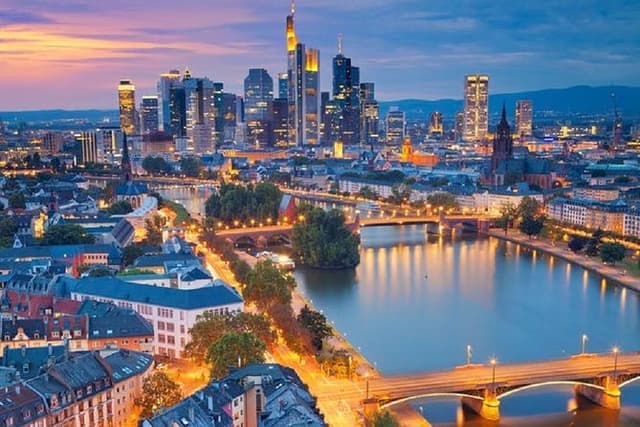 Amazing walking Frankfurt with a local guide