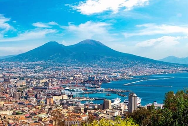 Naples , panoramic city tour with thermal baths