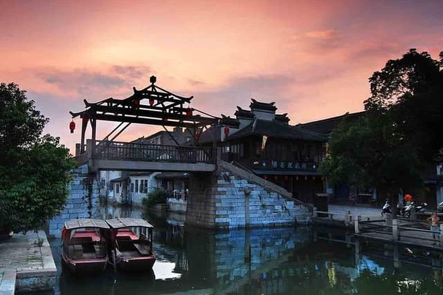 Suzhou Private Tour from Shanghai with Must-See attractions plus Tongli Town