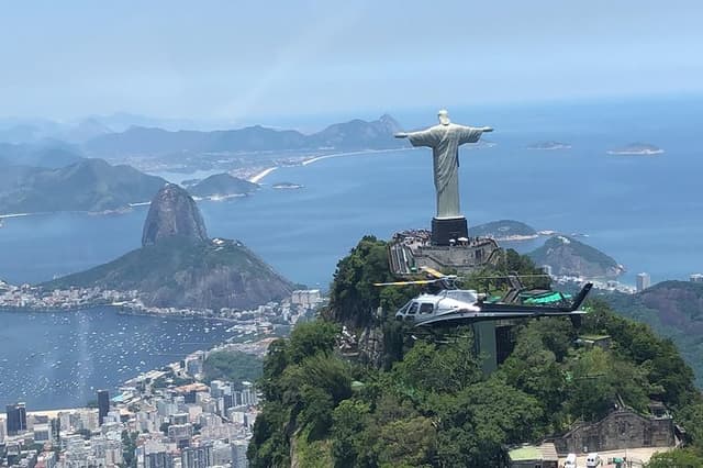 Helicopter Flight - Wonderful City - RJ (Private Flight - 4 people)
