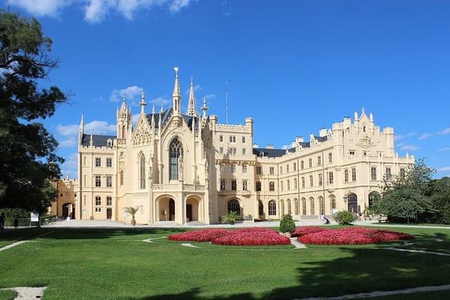 Half day tour to romantic chateau of Lednice