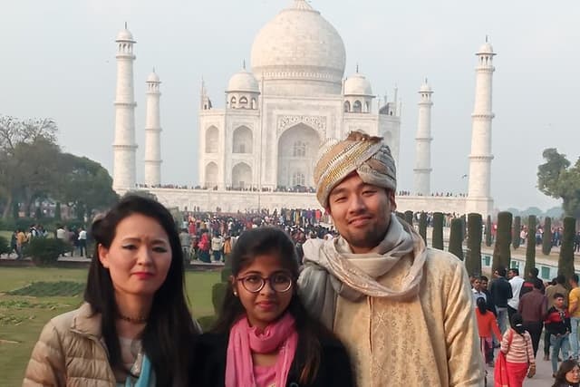 Saniya's One day tour and Home visiting in Agra