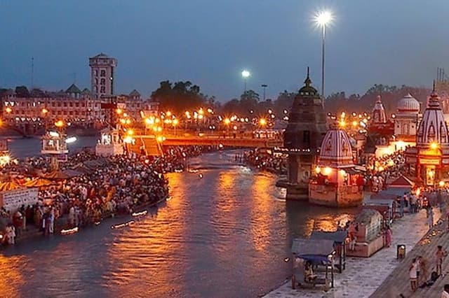 Private Day Trip to Haridwar and Rishikesh from Delhi by Car