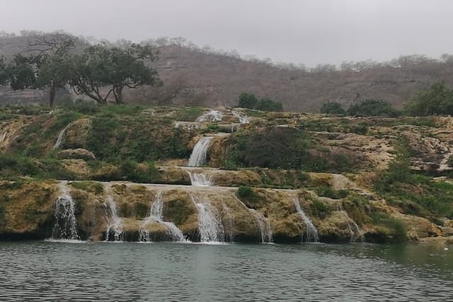 East Salalah Highlights: Half-Day Heritage & Scenic Countryside