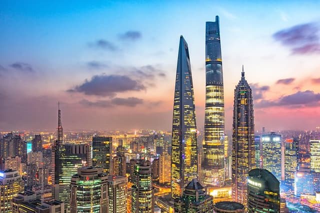 Full-Day Private History Tour of Shanghai's Top Attractions