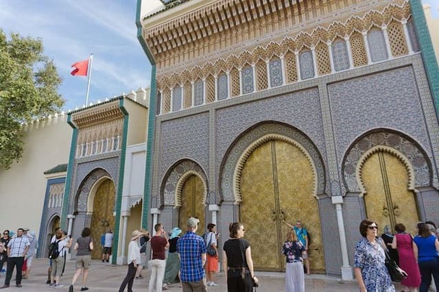 Private Tour with official guide & Driver for Fez city