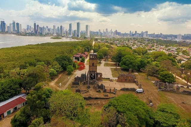 #1 Walking Tour of Casco Viejo Panama with Lunch included