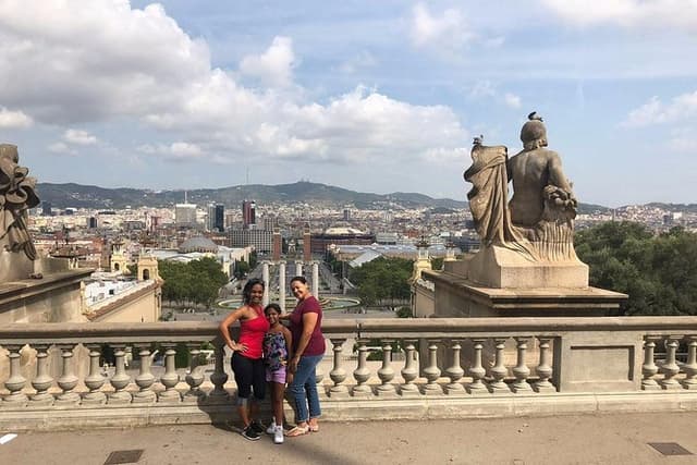 Barcelona Premium: Gothic, Montjuic, Sagrada Familia & Park Güell