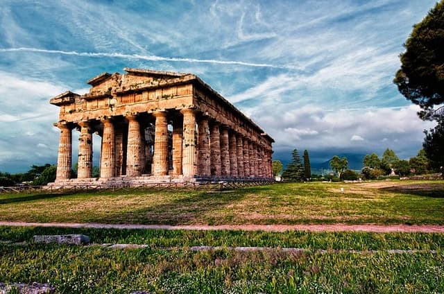 Paestum Private: Temples & Archaeological Museum with Your Local Archaeologist