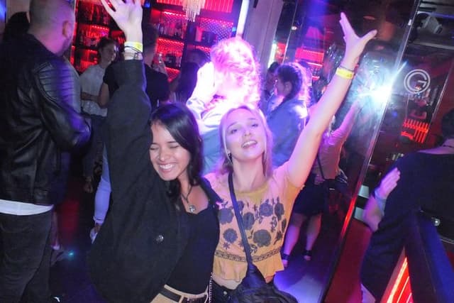Malaga Nightlife Pub Crawl Tour with Drinks and Clubs Entry