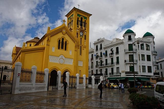 from Tetouan: 1 day excursion to chefchaouen & Tetouan