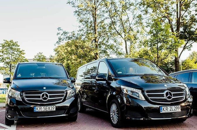 Compare Best KRK Airport Transfer Options