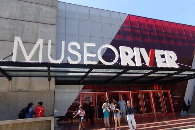 Skip line River Plate Monumental Stadium and Museum Guided Tour