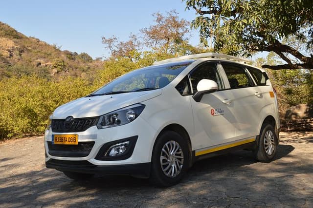 Private A/c Mount Abu Fullday Local Sight seeing ( 6 Seat A/c Suv)