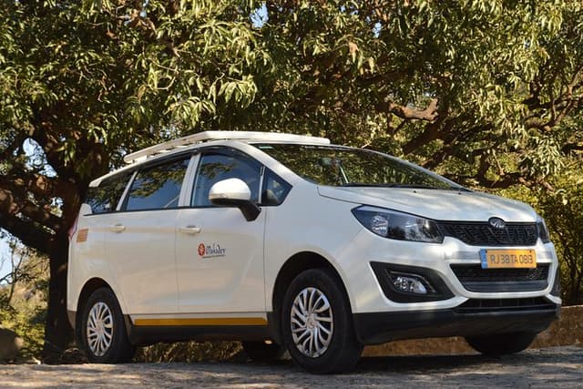 Private A/c Transfer Mount Abu to Ambaji Temple ( 6 Seat A/c Suv )