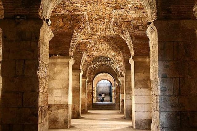 Jewish Heritage & Diocletian's Palace Private Split Tour