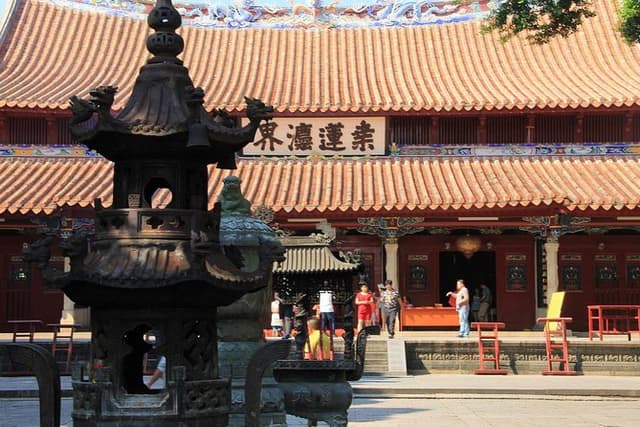 Quanzhou Highlights Private Day Tour from Xiamen