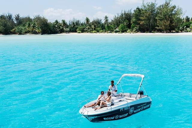 Private Boat Rental on Cap Camarat 17ft