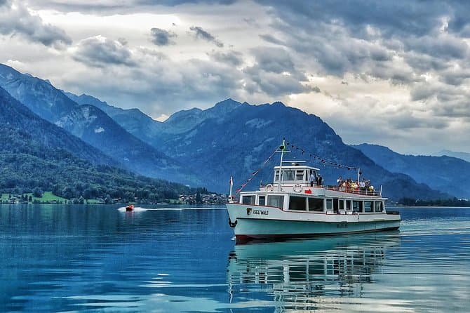 Best Photography Tours in Interlaken: Capture the Alps