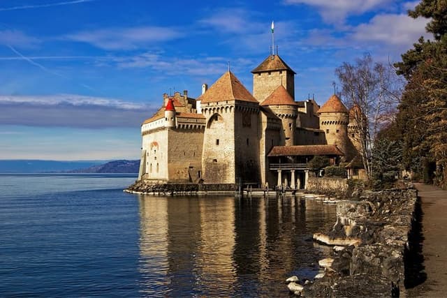 Montreux, Vevey, Chaplin's World and Chillon Castle Private Tour