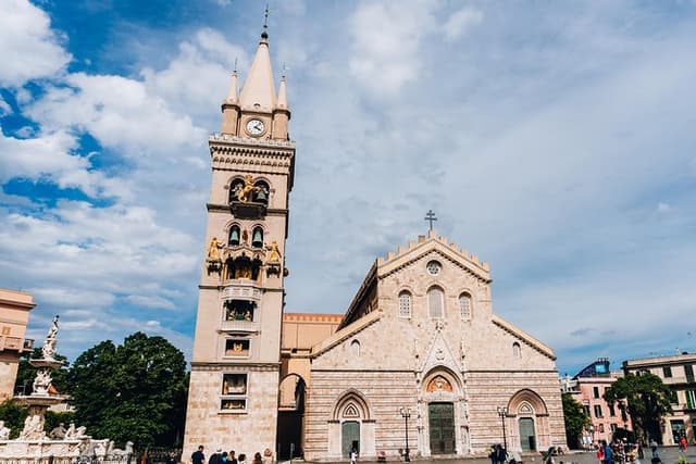 Messina Taormina: cultural heritage experience