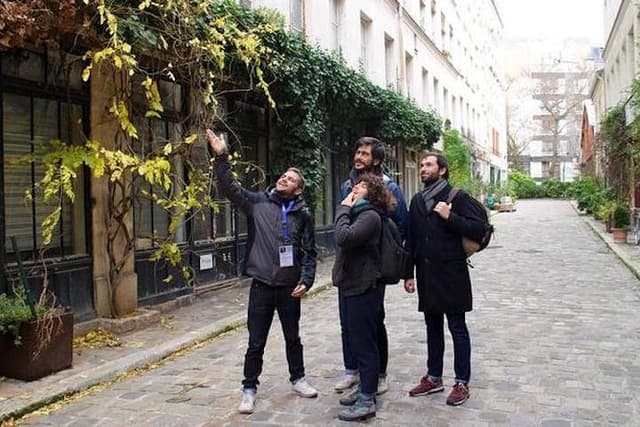 Paris Local Market & Bastille District Food Tasting Tour