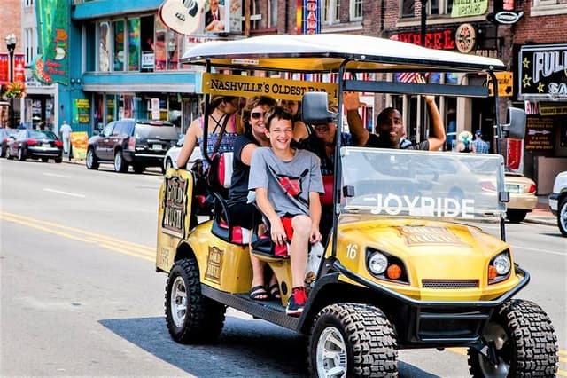Nashville Combo Tour: Sightseeing, Murals & Brewery/Distillery