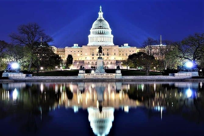 Illuminated Wonders: Washington DC Nighttime Sightseeing
