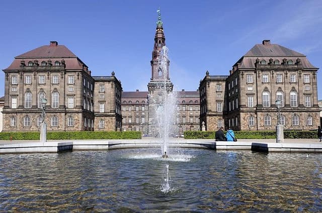 Join-in Shore Excursion: Copenhagen Panoramic Tour