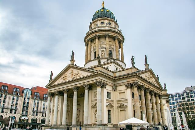 Historic Berlin: Exclusive Private Tour with a Local