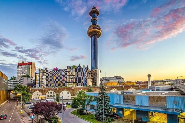 Architectural Vienna: Private Tour with a Local Expert