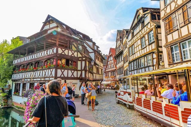 Explore Strasbourg in 60 minutes with a Local