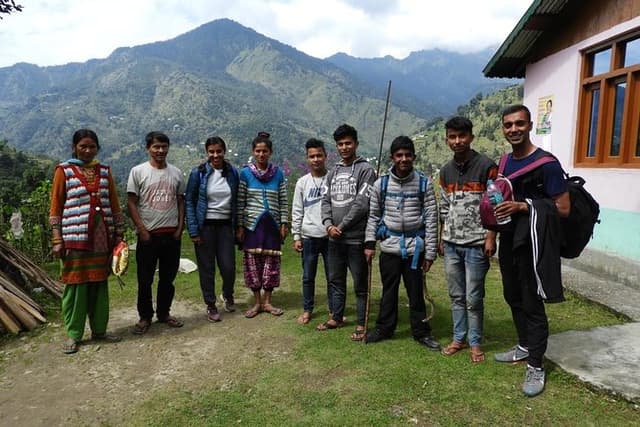 Himalayan village walk to Khati Uttarakhand