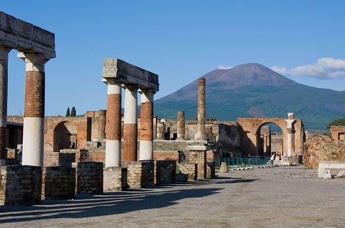 Best Herculaneum Excursions from Rome
