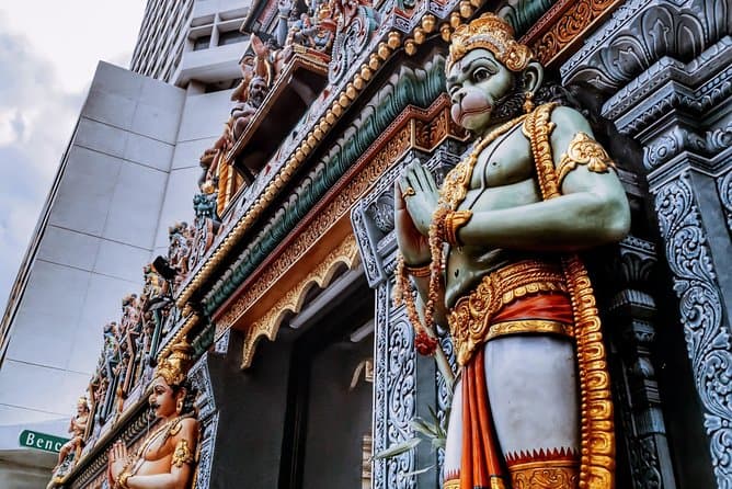 Compare Top-Rated Instawalk Tours in Singapore