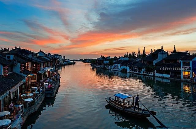 Water Town Shanghai Private Day Trip - Enjoy Local Life, Street Food, Boating