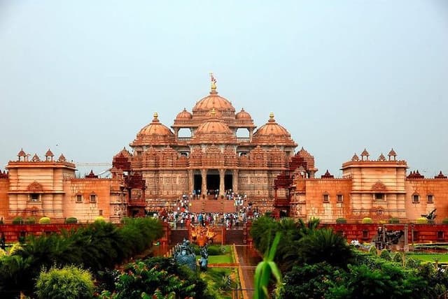 Half Day Private Delhi Temples and Spiritual Sites Tour