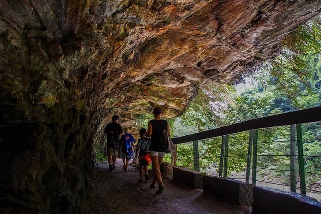 Private Taroko Gorge National Park Day Tour