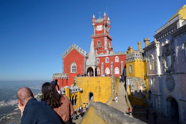 Sintra and Cascais Small Group Tour from Lisbon